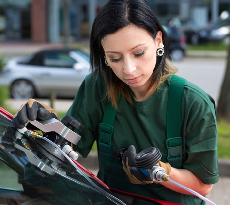 Roma Windscreens - Roma, QLD. We Are Prompt And Highly Responsive And Always Complete The Work Within Your Budget