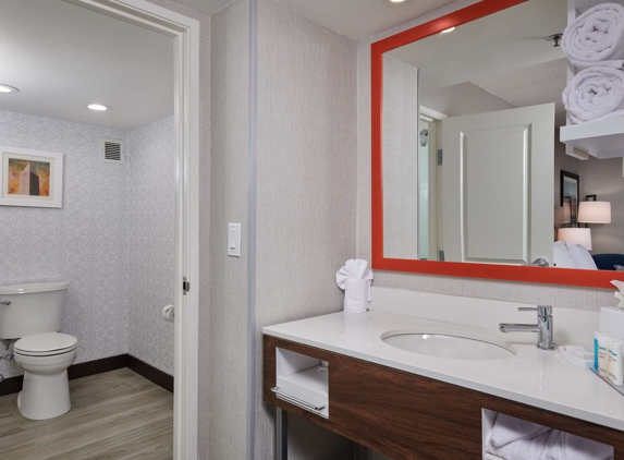 Hampton Inn Fairfax City - Fairfax, VA