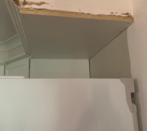 Scott O'Brien Property Maintenance - Mannering Park, NSW. Unfinished work. Says the architrave is not available but refuses to return the sample so I can find it myself