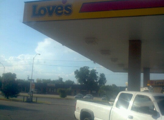 Love's Travel Stop - Chickasha, OK