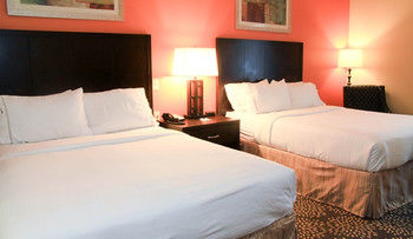 Holiday Inn Express & Suites Grand Island - Grand Island, NE