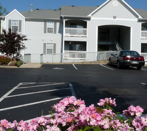 Galbraith Pointe Apartments and Townhomes - Cincinnati, OH. Galbraith Point Apartment - Market-Rate Rentals