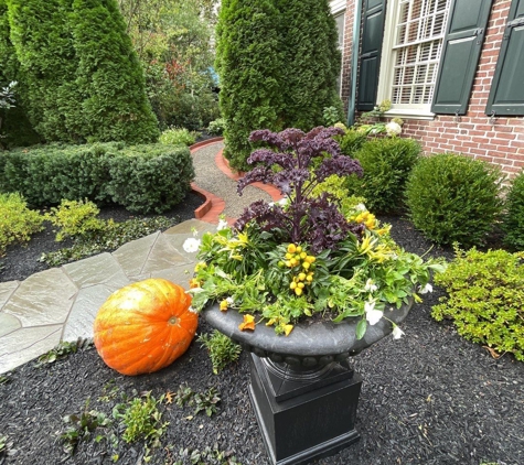 Classic Lawns & Gardens - Kennett Square, PA