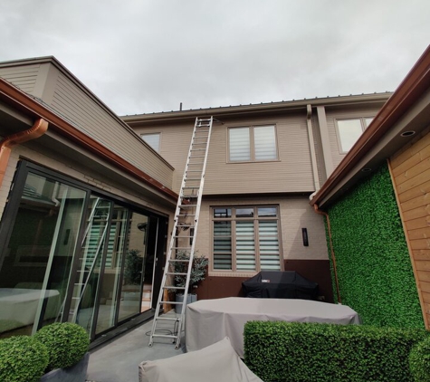 Gutters Masters LLC - Aurora, CO