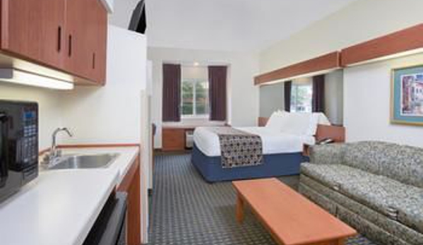 Microtel Inn & Suites by Wyndham Leesburg/Mt Dora - Leesburg, FL