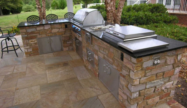 Houston masonry pond - Houston, TX. Custom Made outdoors Grill / kitchen