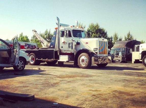 Danos Towing - jefferson, GA