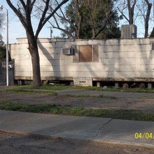 Haggin Oaks Estates - Sacramento, CA. delapidated, hazardous, trailer, abandoned 3 mos, accessable from street, druggies, hoes. 3 mos.