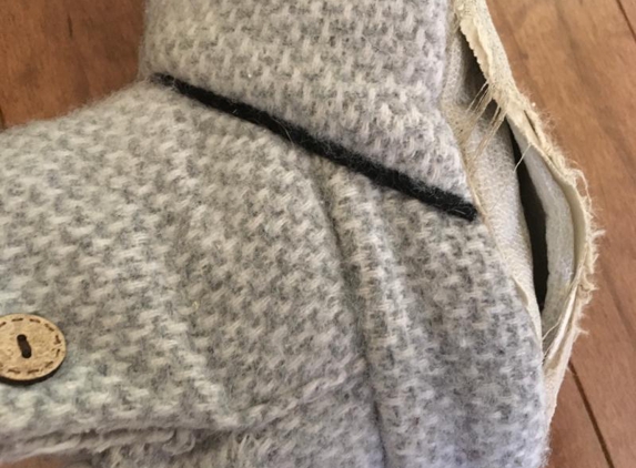 Creswick Woollen Mills - Hawthorn, VIC. Faulty footwear product after 3 months use