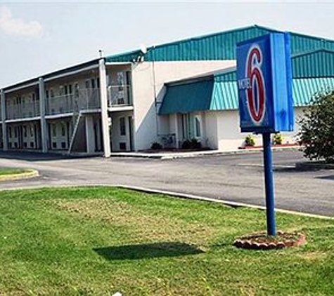 Motel 6 - Sikeston, MO