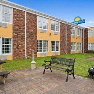 Days Inn - Madisonville, KY