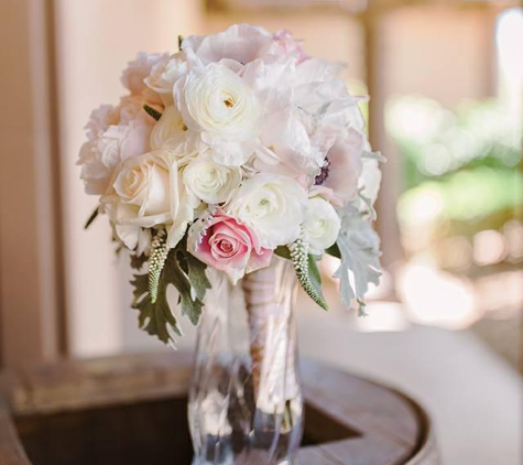 Tri City Florists & Weddings - Vista, CA