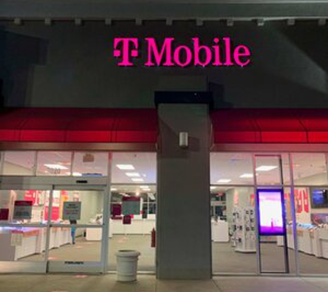 T-Mobile - El Cerrito, CA