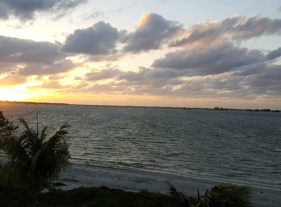 Lighthouse Resort & Club - Sanibel, FL