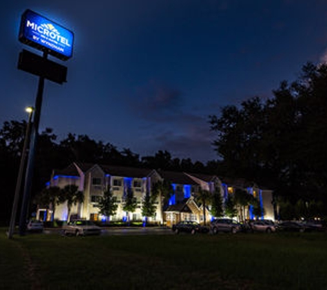 Microtel Inn & Suites by Wyndham Ocala - Ocala, FL