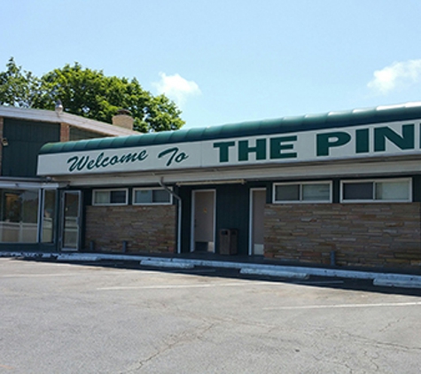 Pines Motor Lodge - Lindenhurst, NY