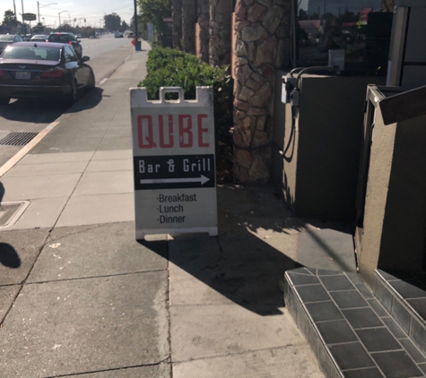 Qube Bar & Grill - San Mateo, CA