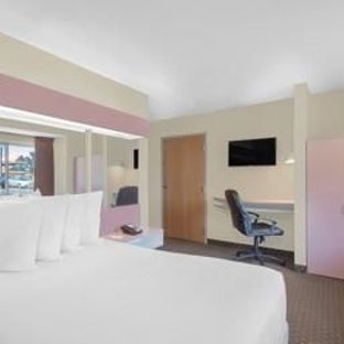 Microtel Inn & Suites by Wyndham Erie - Erie, PA