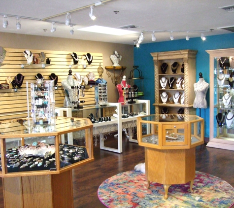 Etania Jewelry & Boutique - Cave Creek, AZ