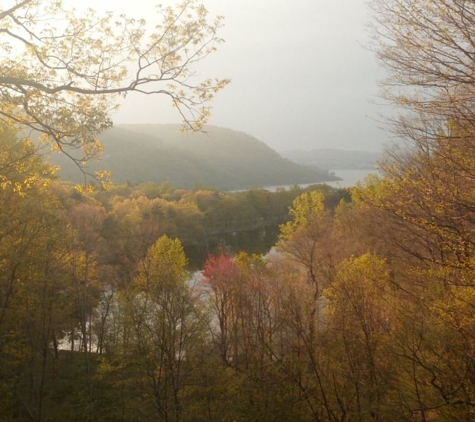 Bear Mountain Inn - Tomkins Cove, NY