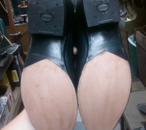 D & L's Leathercrafts & Boots - Kennewick, WA. Half leather soles and heels with out top finish on leather