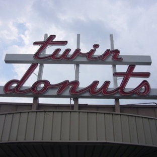 Twin Donuts - Allston, MA