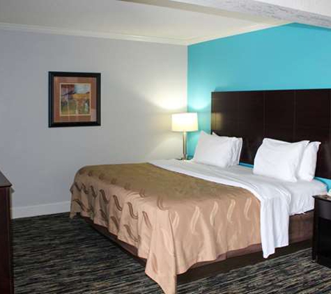 Quality Inn Crossville Near Cumberland Mountain State Park - Crossville, TN