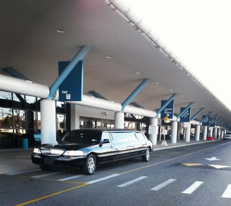 Carriage Town Livery - Flint, MI. Flint Bishop Airport - Carriage Town Limousine