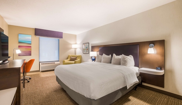 Hampton Inn McHenry - McHenry, IL