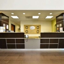 Comfort Suites - Motels