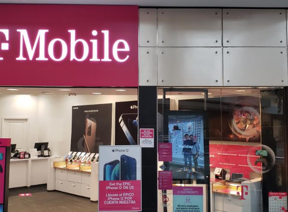 T-Mobile - Schaumburg, IL