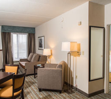 Holiday Inn Express & Suites Erie (Summit Township) - Erie, PA