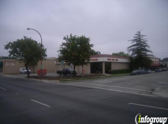 Econo Lube N' Tune & Brakes - Redwood City, CA