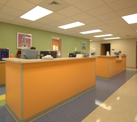 Medpost Urgent Care - El Paso, TX. MedPost lobby desk