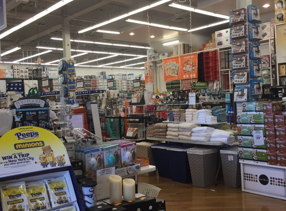 Bed Bath & Beyond - Los Angeles, CA. Inside