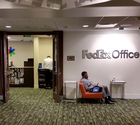 FedEx Office Print & Ship Center - San Francisco, CA