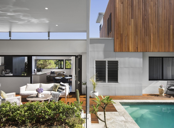 Hanlon Windows Wollongong Showroom - Oak Flats, NSW