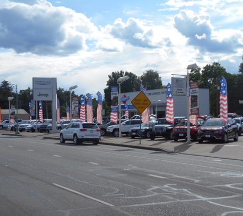 S J Denham Chrysler Jeep Fiat - Redding, CA