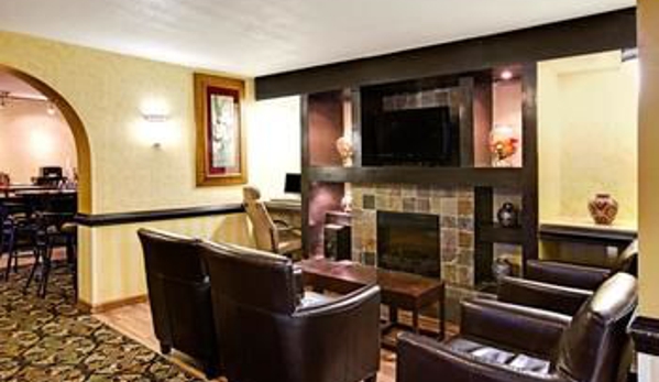 Days Inn by Wyndham Charlotte/Woodlawn Near Carowinds - Charlotte, NC