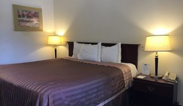 Travelodge by Wyndham Clearlake - Clearlake, CA