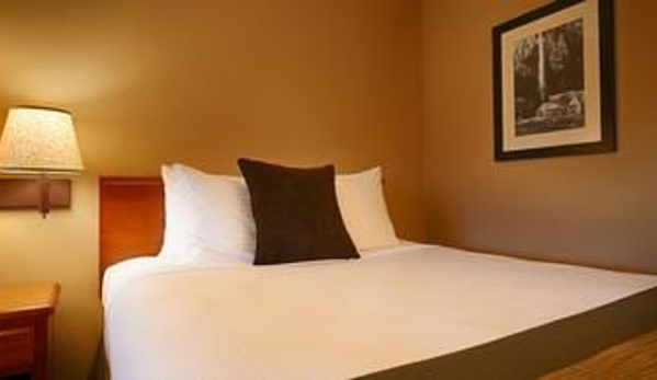 Best Western Plus Columbia River Inn - Cascade Locks, OR