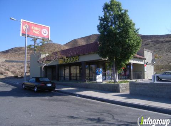 Bouquet Plaza Liquor - Saugus, CA