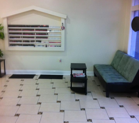 Family Nails and SPa - New Orleans, LA