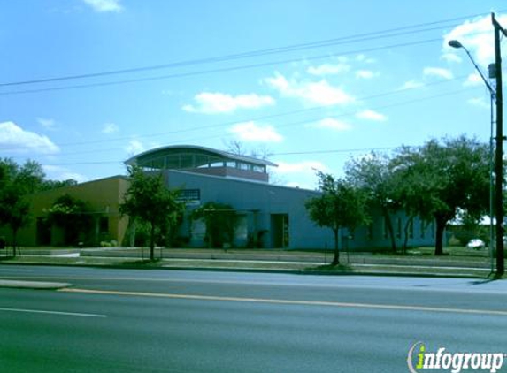 Ricard Salinas Health Ctr - San Antonio, TX