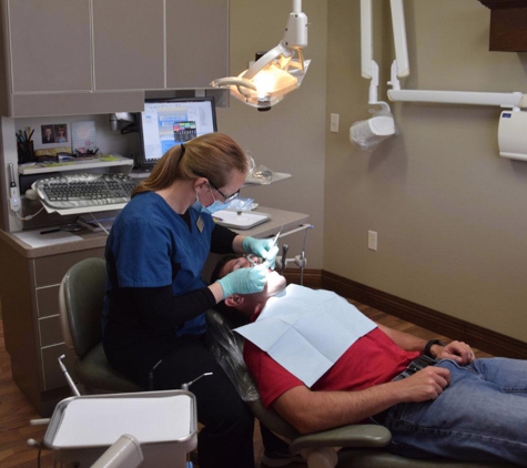 Fox View Dental: Dr. Chad Yenchesky, DDS - De Pere, WI