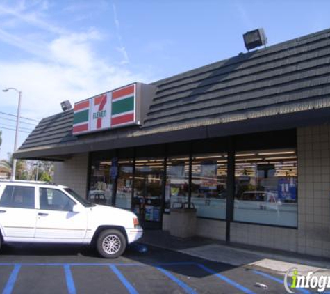 7-Eleven - Carson, CA