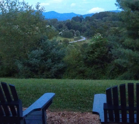 Norally Vacation Rentals - Weaverville, NC