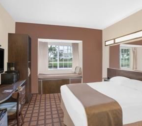 Microtel Inn & Suites by Wyndham Conway - Conway, AR