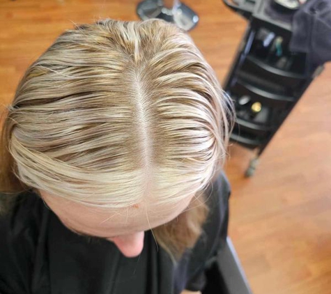 Salon 38 - Logan Central, QLD