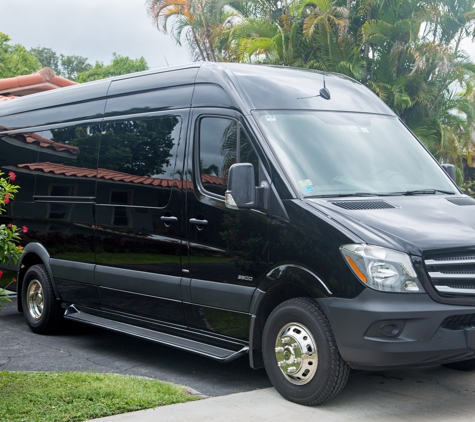 A Luxury Limo Car Service and Miami Airport Transportation - Sunny Isles Beach, FL